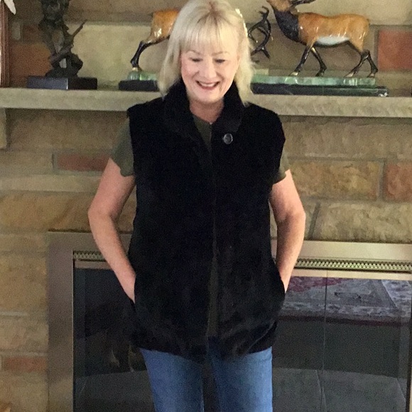 Reversible Mink Vest 27” long-pit to pit 20” hem45 - Picture 2 of 11